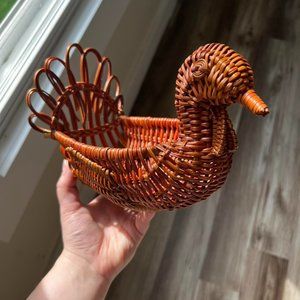 Wicker Turkey Bird Basket/Planter